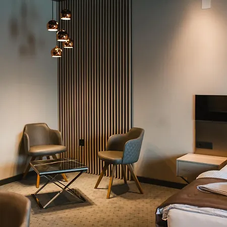 Garni Uni Elita Lux 3* Ni