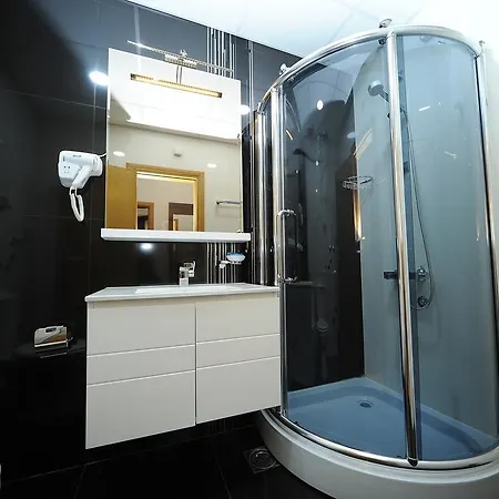 Hotell Garni Uni Elita Lux 3*