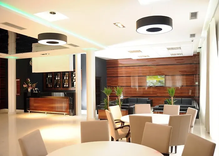 Garni Uni Elita Lux 3*