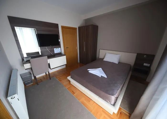 Garni Uni Elita Lux 3* Nis