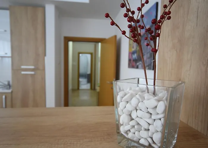 Garni Uni Elita Lux Nis